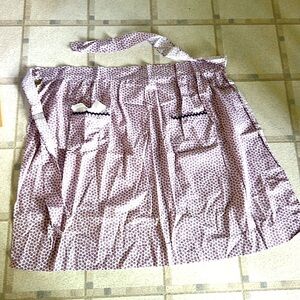 Lovely apron, vintage